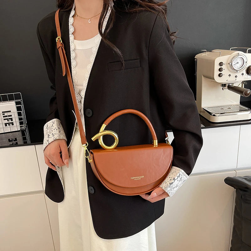 Bolsa Feminina Transversal Meia-Lua – Estilo Saddle em Couro PU, Design Elegante, 8 Cores Disponíveis