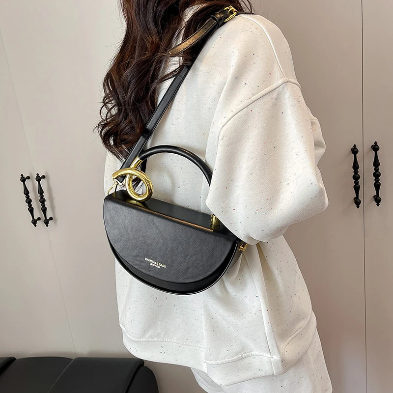 Bolsa Feminina Transversal Meia-Lua – Estilo Saddle em Couro PU, Design Elegante, 8 Cores Disponíveis