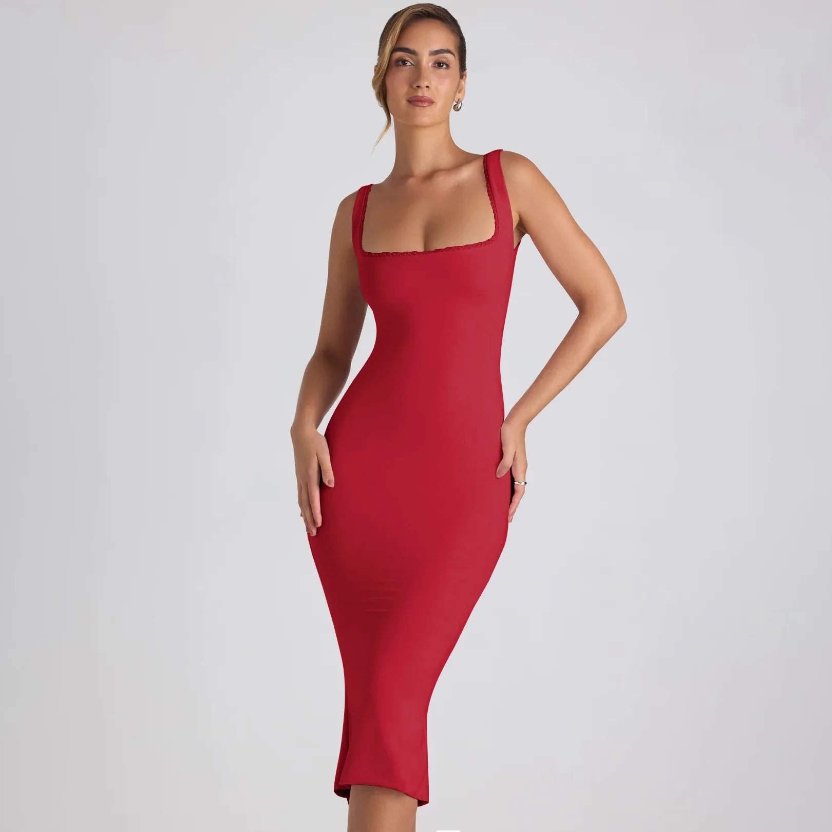 Vestido bodycon moderno e sexy com decote quadrado