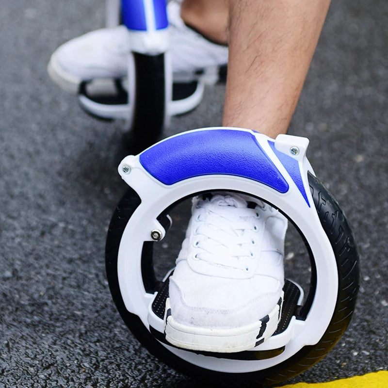 Scooter Elétrica de Mobilidade com Rodas Sólidas Silenciosas e Design Compacto
