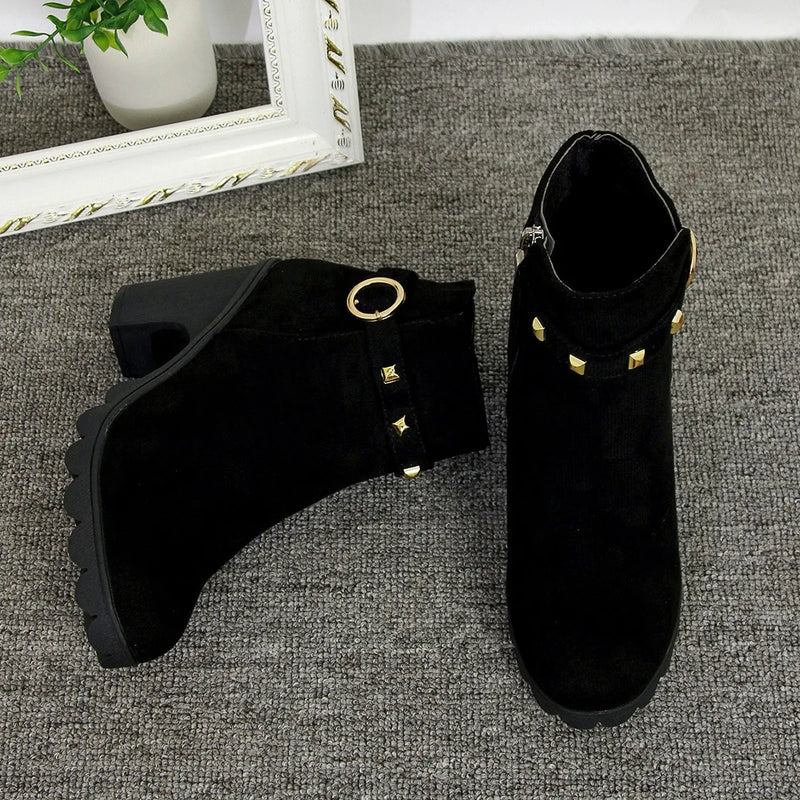 Botas femininas elegantes – salto alto, amarração e design europeu. Entrega rápida.