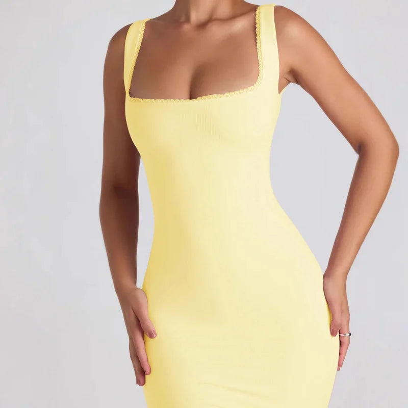 Vestido bodycon moderno e sexy com decote quadrado